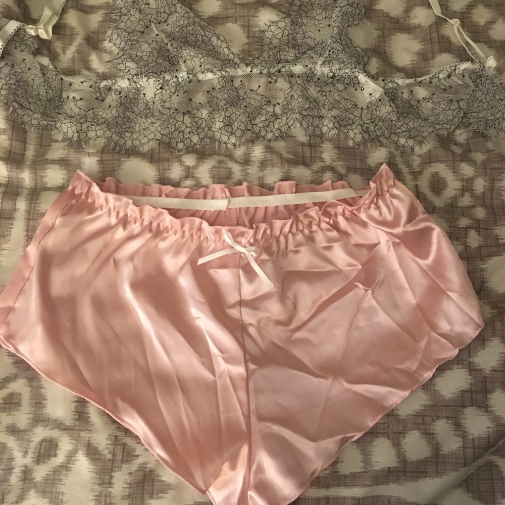 Intimates set